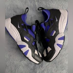 NIKE AIR CROSS TRAINER(BRAND NEW)!!!!